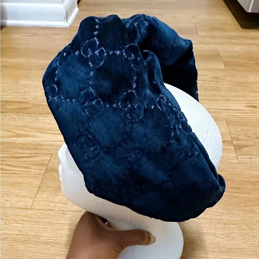 Gucci GG Velvet Headband - Picture 4 of 16